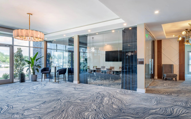 Cambria Hotel Waco Univ Riverfront