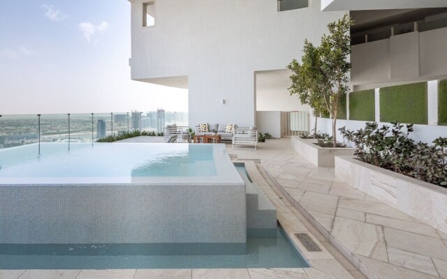 Exclusive 2BR Sky Villa In The Five - JVC