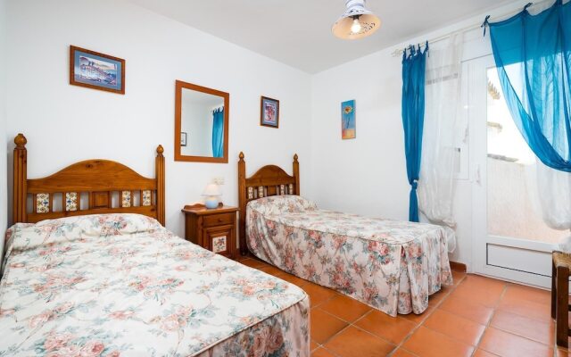 Comfortable 4-bed Villa With Panoramic Views