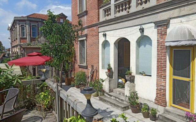 Huatian Gucuo Guesthouse