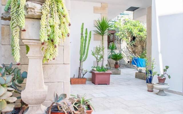 Residence Atenaion