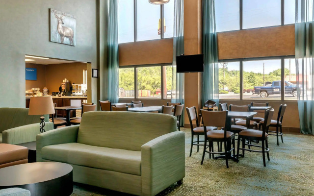 Comfort Inn Pine Grove I-81 Hershey Area