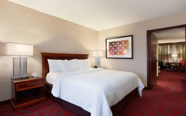 Embassy Suites by Hilton Dulles Airport