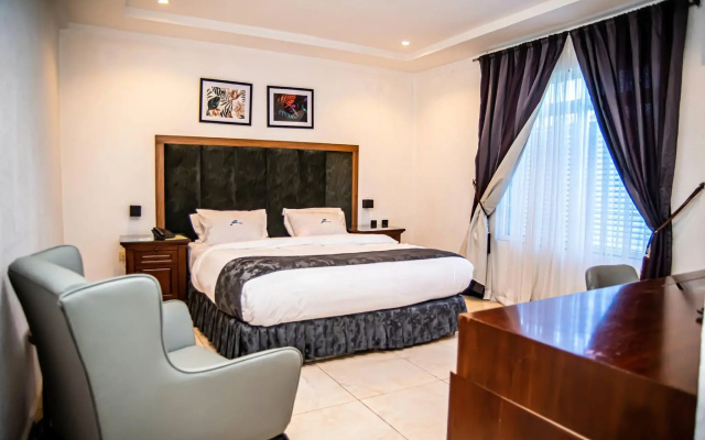 Fritz Apartments and Suites