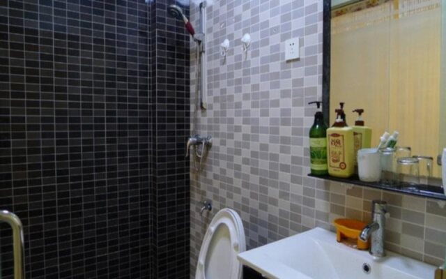 Holiday Zizhu Xinganxian Hostel (Beihai Old Street )