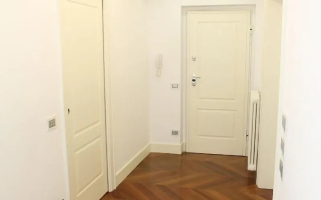 Champagne Rooms