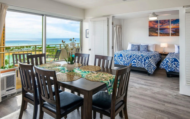 Ilima Suite at The Ilikai Short Walk to Beach!