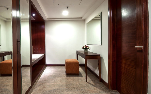 The Golden Plaza Hotel & Spa