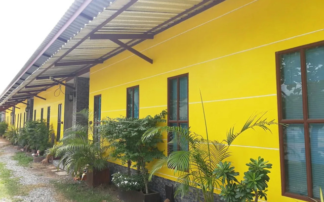 Baan Pak Parichat-Sarun