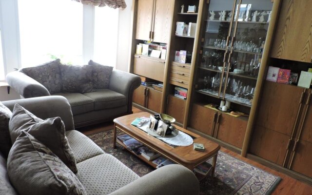 Tucked Inn the Harbour Bed & Breakfast