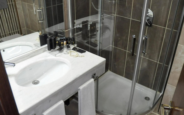 Connect Thermal Hotel