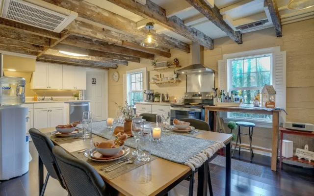 Walk to Beach: Historical Fredericksburg Home