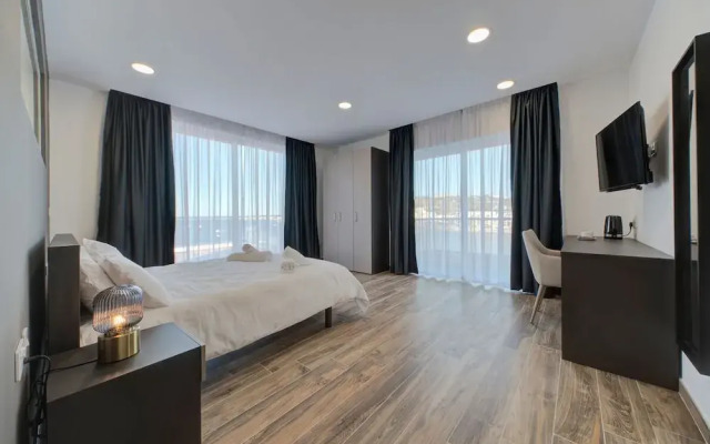 Seaview Stays