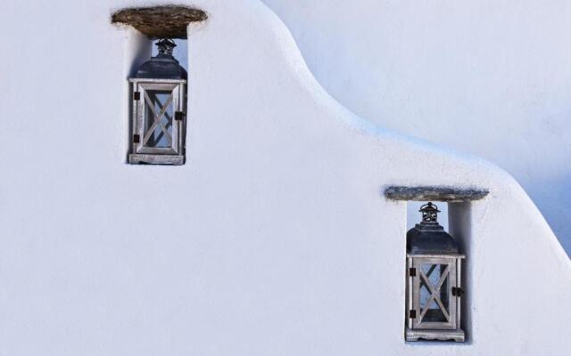 The Blue and White house in Ioulis, Kea