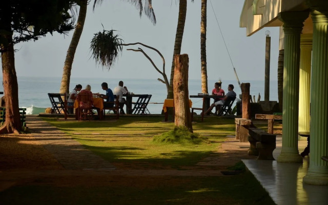 Time N Tide Beach Resort