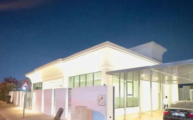 Nas Villa Luxury Hostels