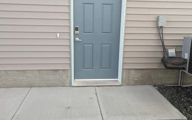 Elegant Private Suite in Edmonton North
