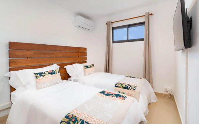 Magnificent 5 Br Villa with pool: amazing views