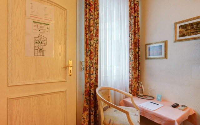 Centro Hotel Arde Koln, Trademark Collection by Wyndham