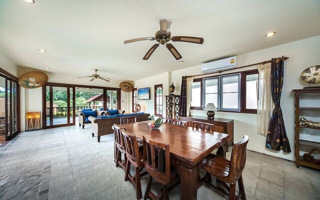 4 Bedroom Grand Deluxe Idyllic Beach Villa