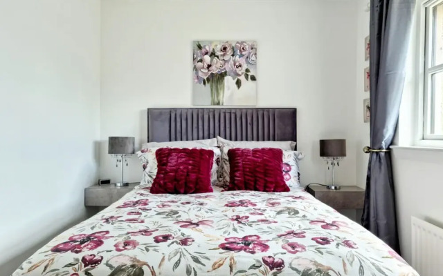 Spacious Family Home In Glasgow