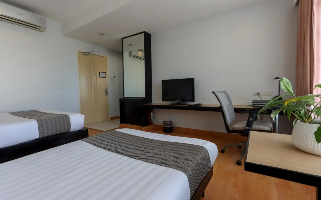 Paseo Premiere Hotel