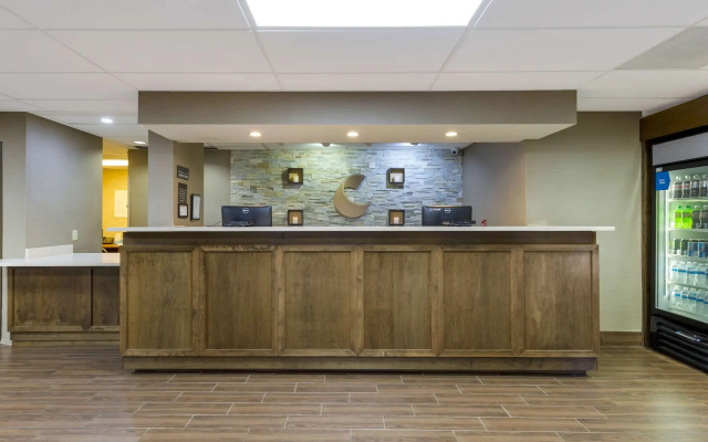 Comfort Suites Near Potomac Mills