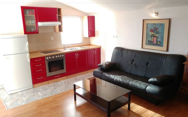 Astramaris Apartments