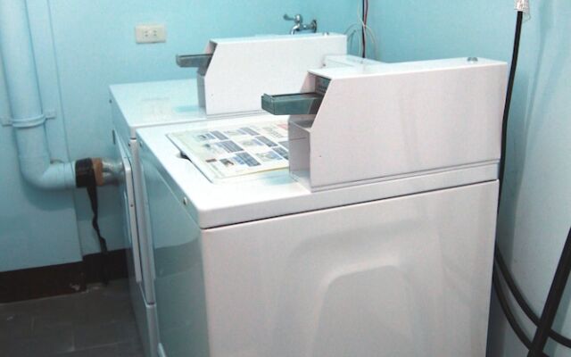 Wm & S - Hostel
