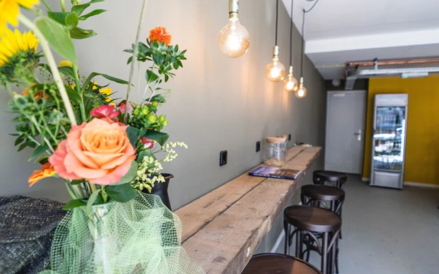 The Golden Stork - Hostel