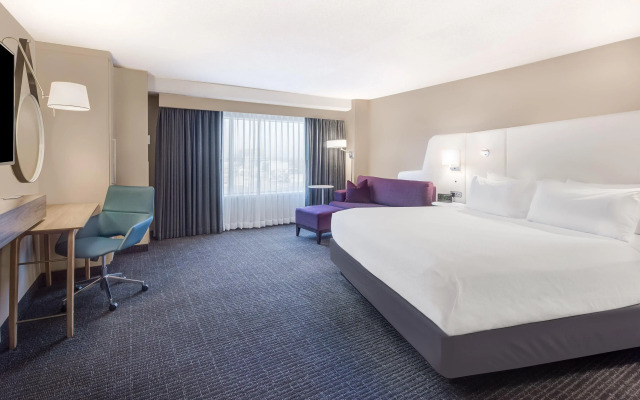 Crowne Plaza Cleveland at Playhouse Square by IHG