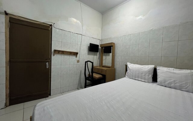 OYO 92675 Hotel Rosna