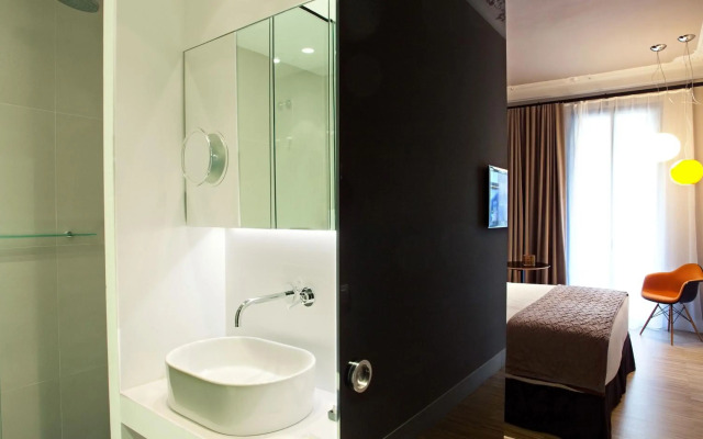 Alexandra Barcelona Hotel, Curio Collection by Hilton