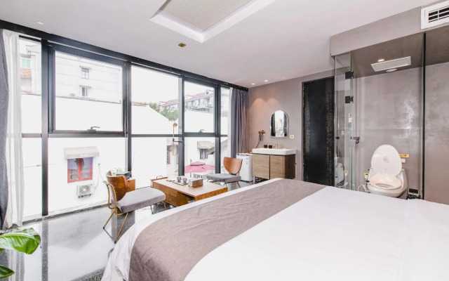 Yu Hotel