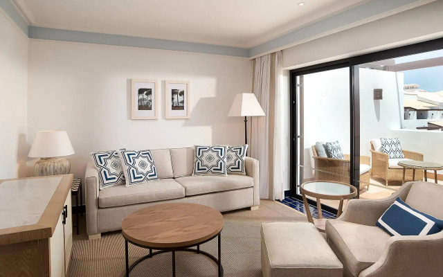 Pine Cliffs Suites