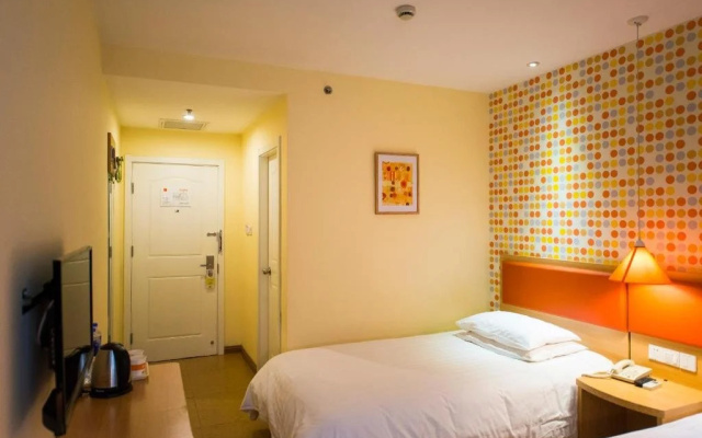 Home Inn Kunming North Caiyun Road Century Town