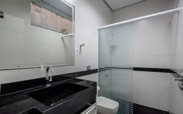 2BR House w/ Pool & BBQ in Penha Tzs210