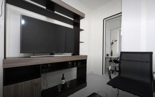 Luxury apartment with a/c next to chipichape mall