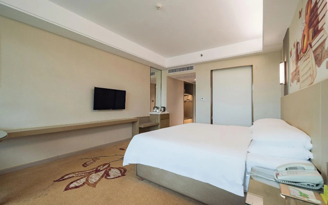 Vienna International Hotel (Haikou Old Town High-speed Railway Station) – Guest Rooms – Rongshan