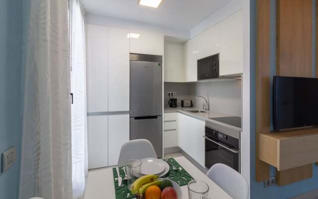 Behosty - Triana Chic Essense A