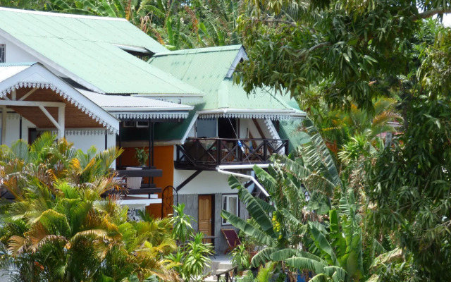 CHEZ LORNA 3 nights or plus