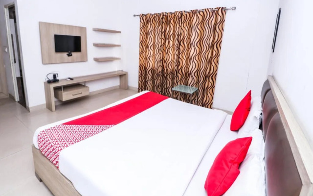 Hotel Divine Regency