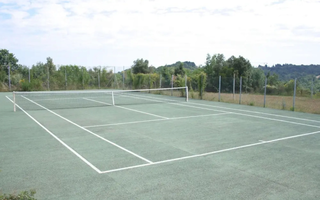 Wine, Good Food, Nature, Art, Swimming Pool and Tennis Court
