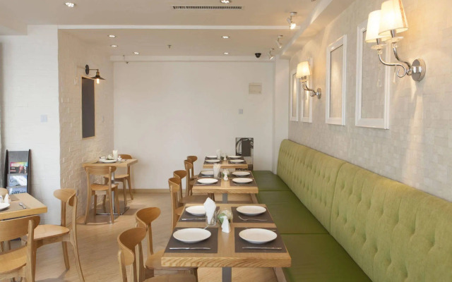 Kingtown Hotel Hongqiao