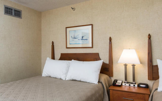 Commodores Inn
