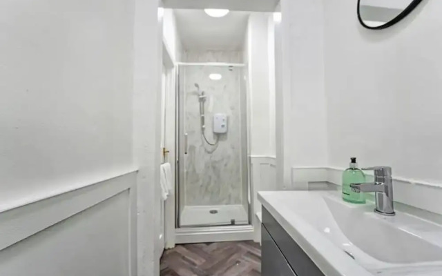 Host Stay Hills Dwelling