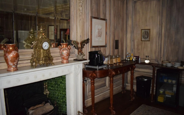 Harmondsworth Hall Guest House Heathrow