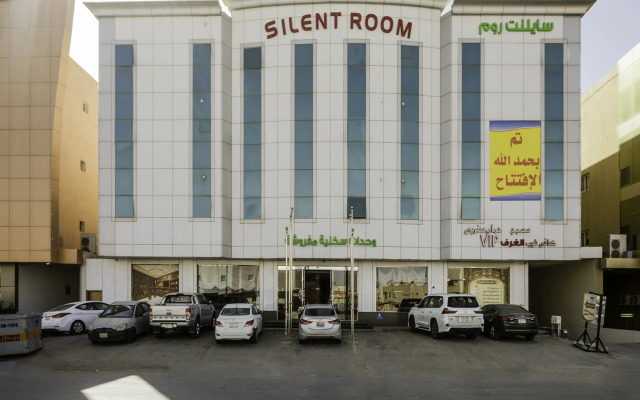 Silent Room Hotel by OYO Rooms