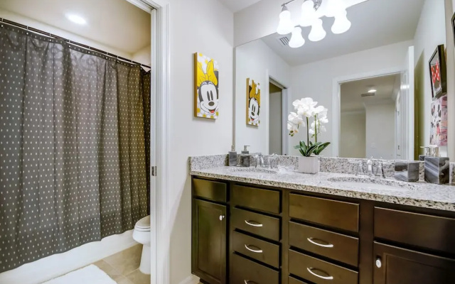 Private Pool Home W/themed Rooms+ Free Water Park!