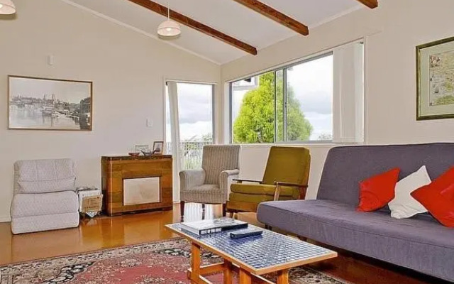 Views on Rimu - Whitianga Holiday Home